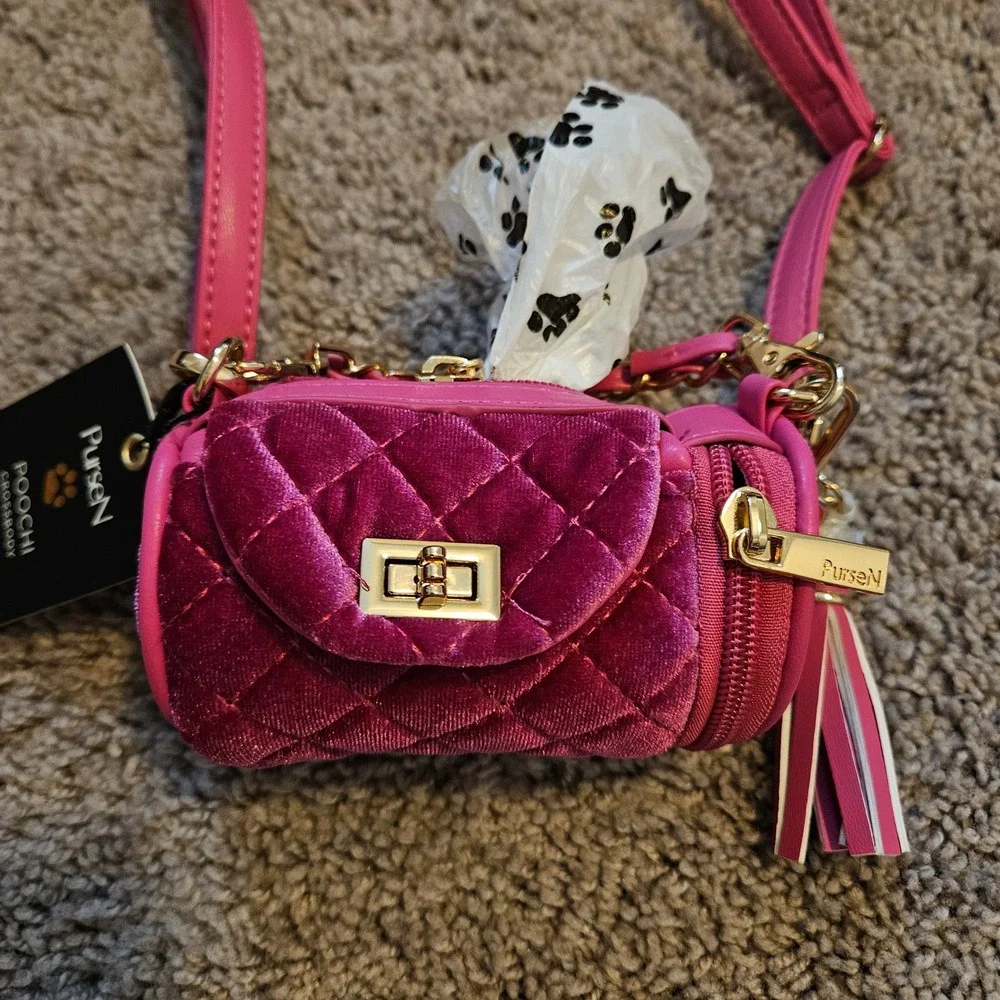 PurseN Poochi Crossbody Dog Walking Bag Small Magenta NEW Quilted‎ Velvet Tassel